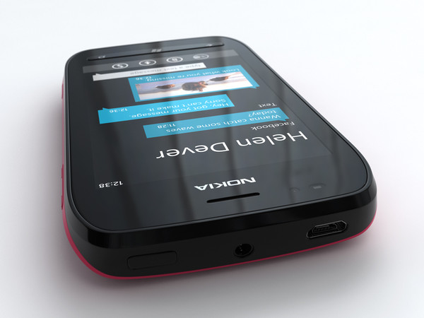 3dsmax nokia lumia 710 - Nokia Lumia 710 by CGphone